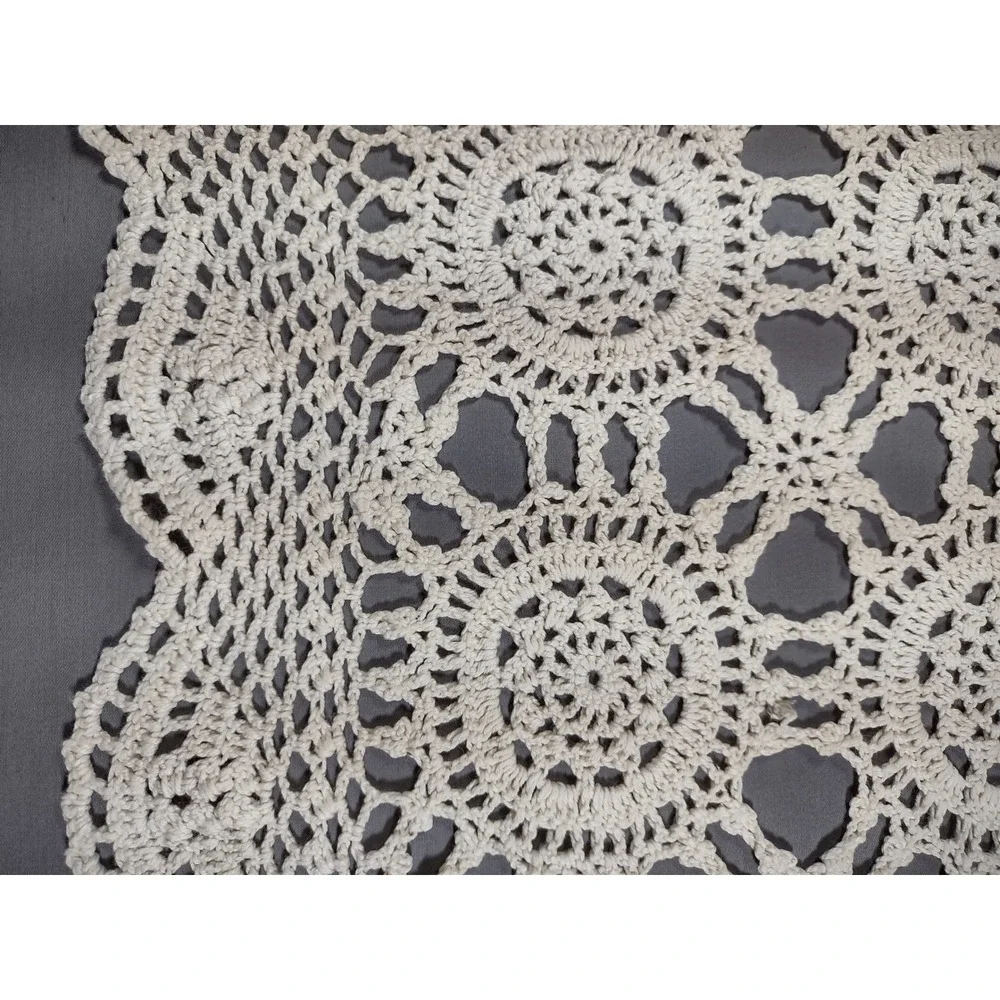 Vtg handmade crochet cotton doilie, beige, 13